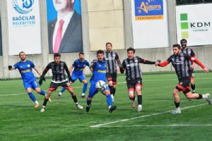Küçükçekmece Sinopspor ikinci yarıda kazandı