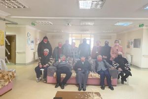 MHP’den huzurevi ziyareti