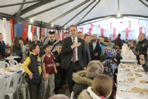 Yılmaz: Komşumuz açken, tok yatmayalım!