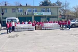 Kızılay’dan 90 erzak kolisi
