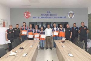Teşekkür belgesi ile ödüllendirildiler