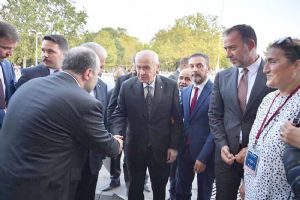 Yılmaz, Bahçeli ve Erdoğan ile bir araya geldi