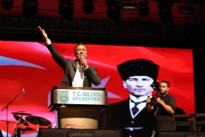 “Milli varlığımızın sürmesi için sevmeyi bilmeli ve sevgiyi öğrenmeliyiz”