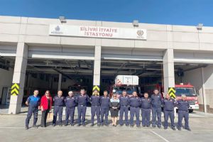 İtfaiye erlerini ziyaret ettiler