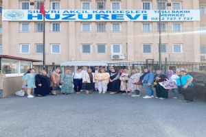 AK Partili Kadın ve Gençler’den huzurevi ziyareti