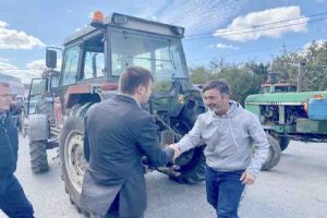 Kadıköy ve Akörenli çiftçilerle bir araya geldiler