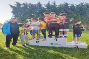 Ahmet Ziylan öğrencilerinin atletizm başarısı
