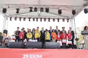 Cumhuriyet Bayramı'nda ödüllendirildiler
