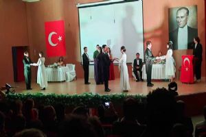 Atamızı en sevdiği oyunlarla anlamak