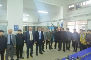Başarılı çalışmalarından dolayı kutladılar
