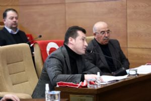 “Ortada bu kadar enkaz varken ayrışmayı bırakıp kucaklaşmalıyız”