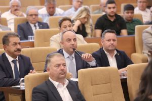 “Keyif alacaksınız diye çalışanlar işkence mi çekecek?”