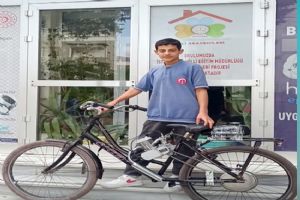 Bisikletine inovasyon uyguladı