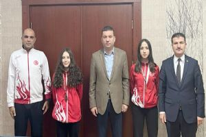 Toğan, başarılı sporcuları kabul etti