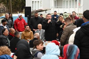 Bora Balcıoğlu, Cumhuriyet Mahallesi'nde vatandaşlarla buluştu