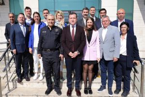 Emniyet teşkilatına kutlama ziyareti