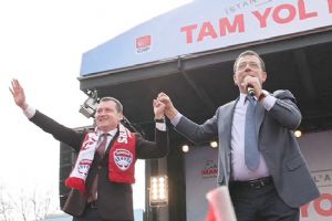 BORA BALCIOĞLU’NDAN EKREM İMAMOĞLU’NA DESTEK: “Demokrasiye gölge düşürülemez”