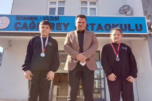 Çağrıbey öğrencilerinden Zafer Kupası’nda iki madalya