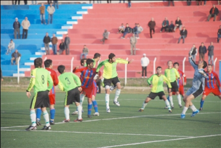 Silivri Direklere Çarptı 0-0