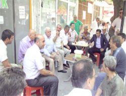 Akp Vekilini Çarşı  Esnafıyla Buluşturdu