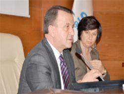 Işıklar: Depremin  Siyaseti Olmaz