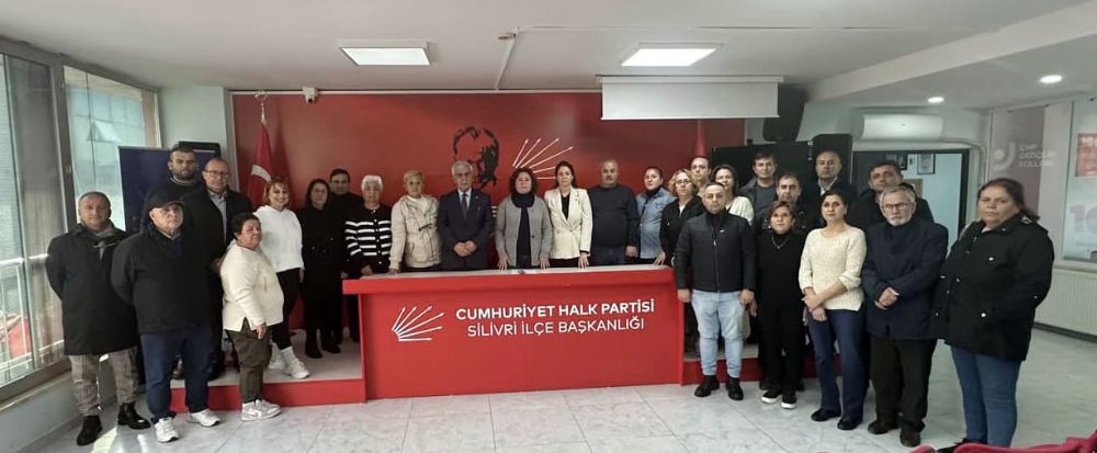 'Ya sorularımıza yanıt verin ya da istifa edin!'
