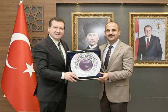 Silivri Belediye Başkanı Balcıoğlu, Çatalca Kaymakamı Erdoğan Turan Ermiş’i ziyaret etti