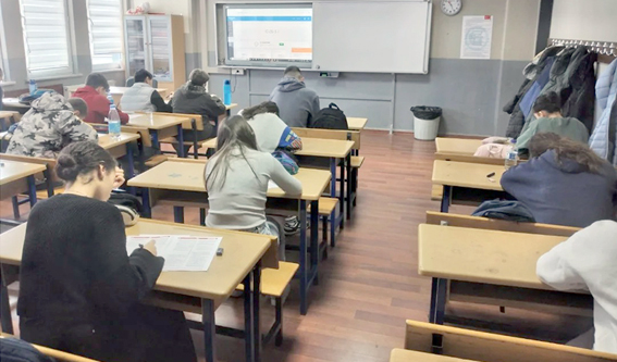 Silivri Ertuğrul Gazi Ortaokulu’nda Destekleme Kursları dönem arasında sürüyor