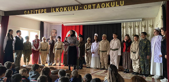 Gazitepe Ortaokulu’nda Çanakkale Zaferi’ne anlamlı anma