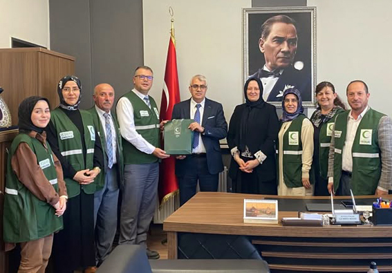 Silivri Yeşilay Şubesi’nden Emniyet Müdürü Turhan’a ziyaret
