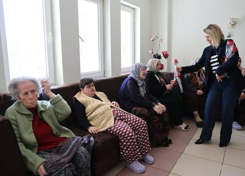 Silivri Belediyesi’nden Huzurevi ziyareti
