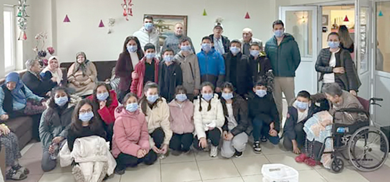 Silivri Ertuğrul Gazi Ortaokulu Öğrencilerinden huzurevine anlamlı ziyaret