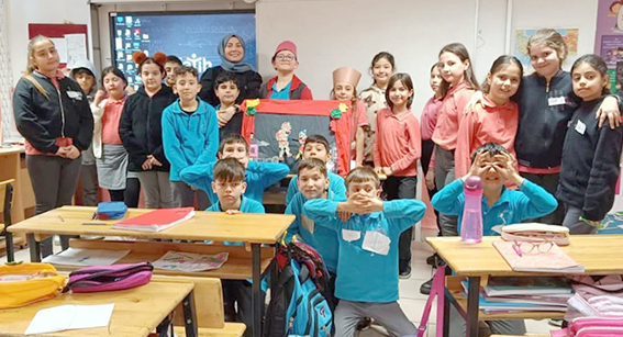 Selimpaşa İlkokulu Öğrencilerinden Hacivat & Karagöz Gösterisi