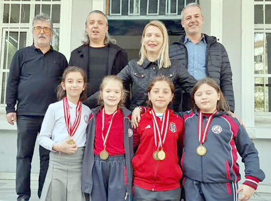 Piri Mehmet Paşa İlkokulu 4/C Sınıfından Akıl Ve Zeka Oyunlarında dereceler