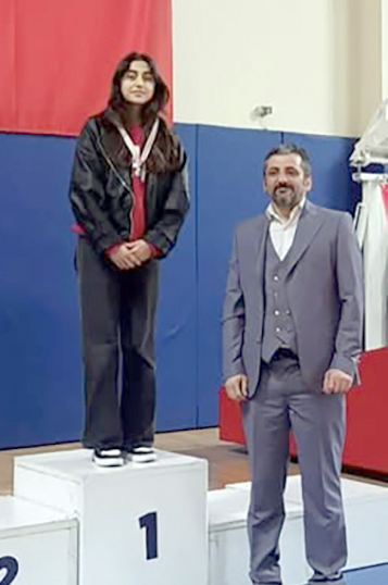 Silivri Yusuf Sarıbekir Lisesi’nden hava sporlarında çifte şampiyonluk