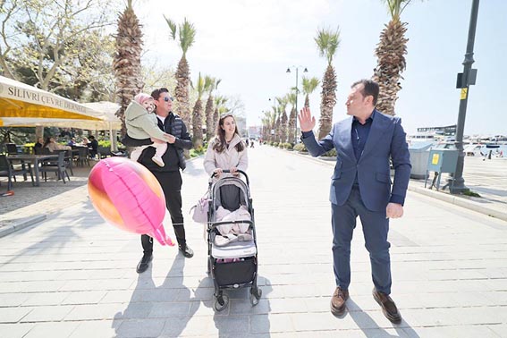 Silivri Belediye Başkanı Balcıoğlu Silivri Sahili’nde vatandaşlarla buluştu