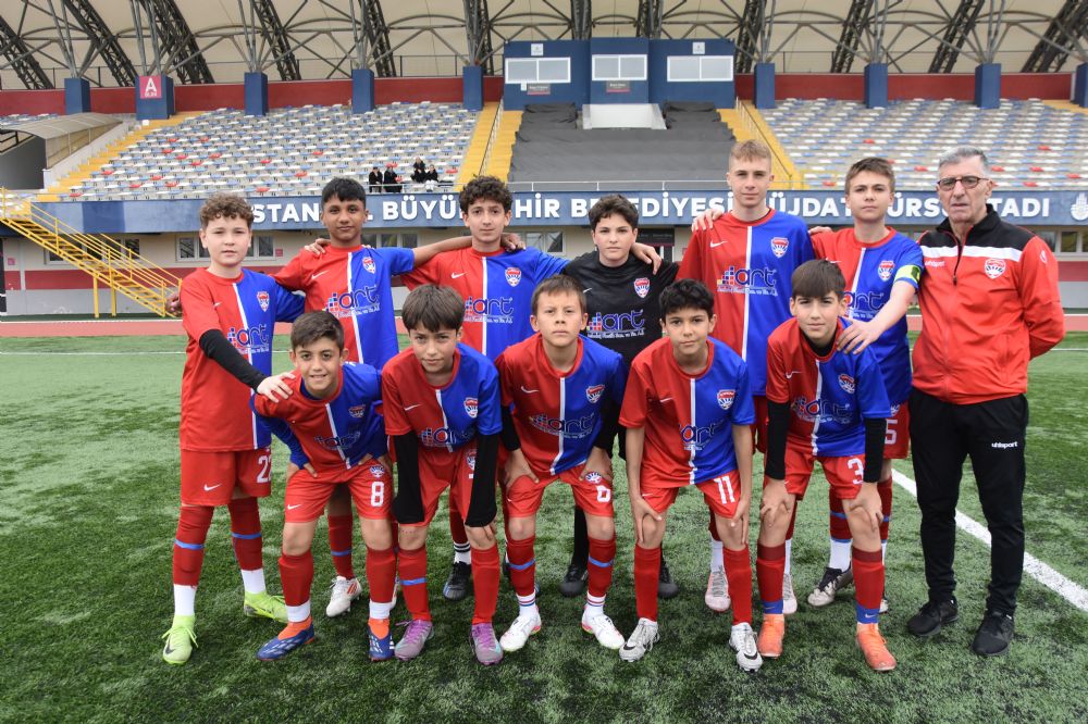 Silivri’nin minikleri Sultanbeyli ile berabere kaldı 1-1
