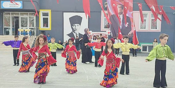 Silivri Fenerköy İlk ve Ortaokulu’nda 23 Nisan coşkusu