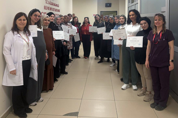 Silivri Devlet Hastanesi’nde Gebe Okulu Mezunlarına Katılım Belgesi