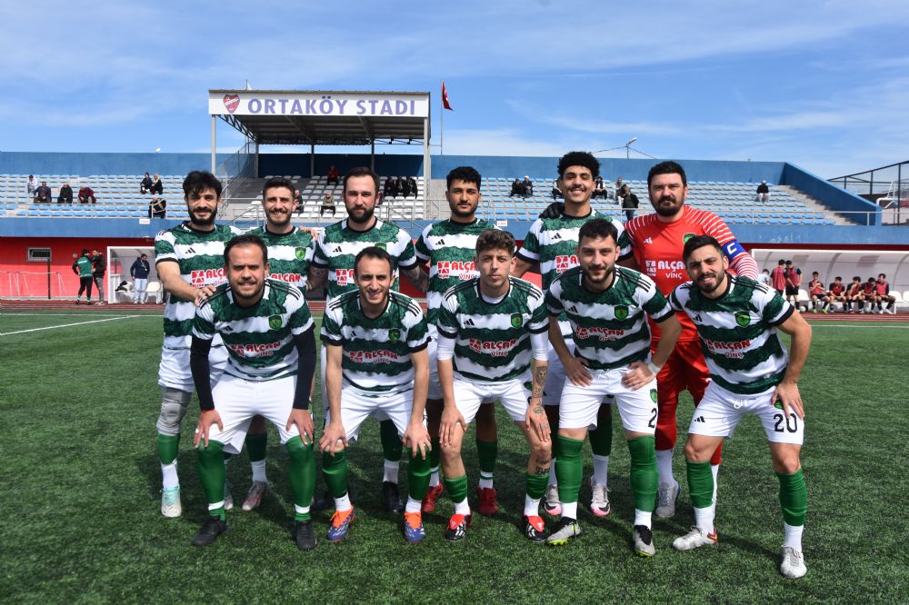 Çeltikköyspor Fırtına Gibi Esti! Lider, Deplasmanda 4 Golle Güldü