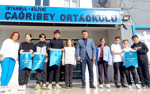 Silivri Çağrıbey Ortaokulu’nda En Temiz Sınıflar Ödüllendirildi