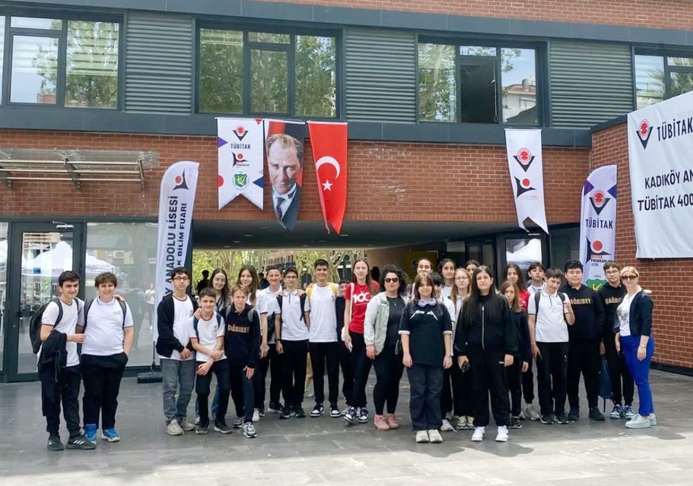 Silivri Çağrıbey Ortaokulu Öğrencileri Kadıköy Anadolu Lisesi’ni ziyaret etti