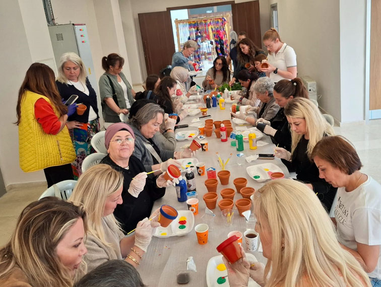 Silivri KAGİD Anneler Günü’nü renkli bir programla kutladı