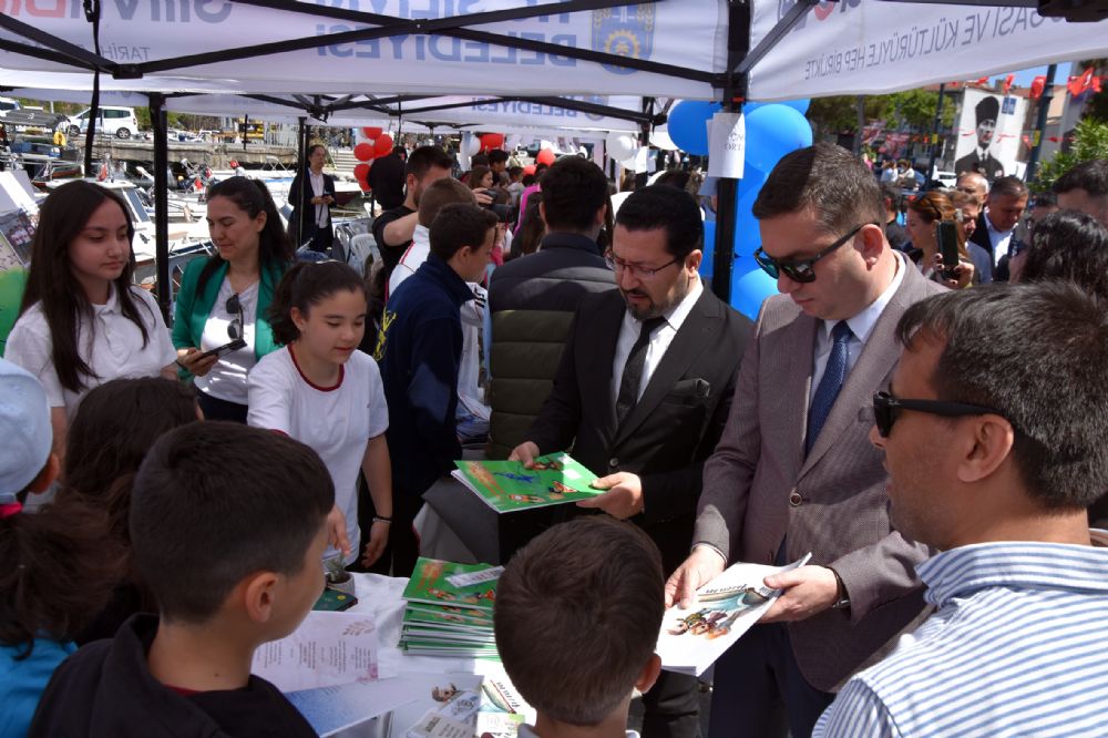 Silivri’nin Genç Yazarları eserlerini sergiledi