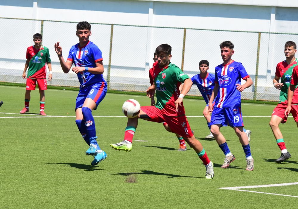 Silivrispor U17 Takımı Finallere Hakem Kararlarıyla Mağlup Başladı