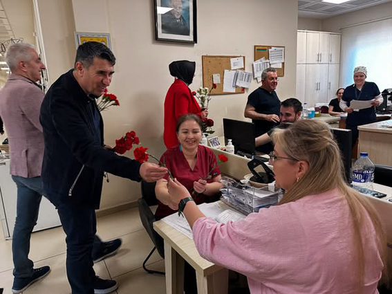 Meclis Üyesi Celalettin Yazıcı’dan Hemşireler Günü ziyareti