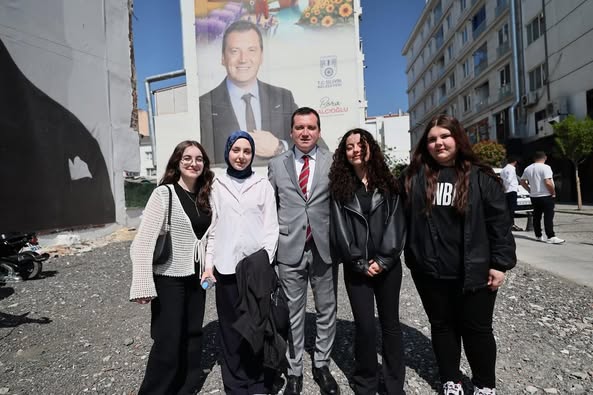 BAŞKAN BALCIOĞLU, 19 MAYIS ETKİNLİKLERİ ÖNCESİNDE VATANDAŞLARLA BULUŞTU “Bayram Coşkusunu Hep Birlikte Yaşayalım”