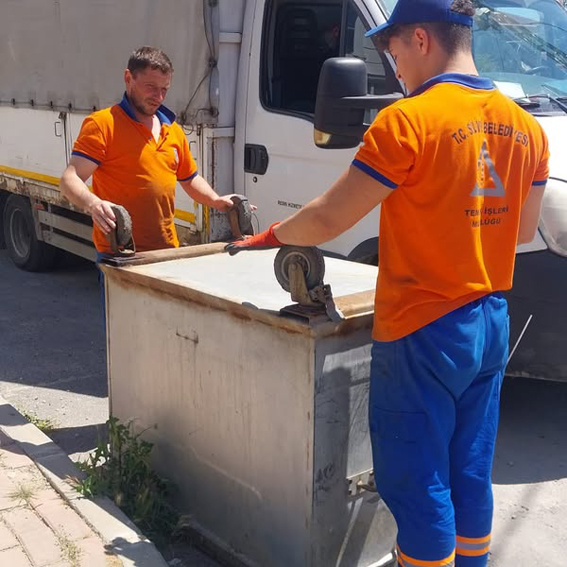 Silivri’de 106 Çöp Konteynerine bakım ve onarım