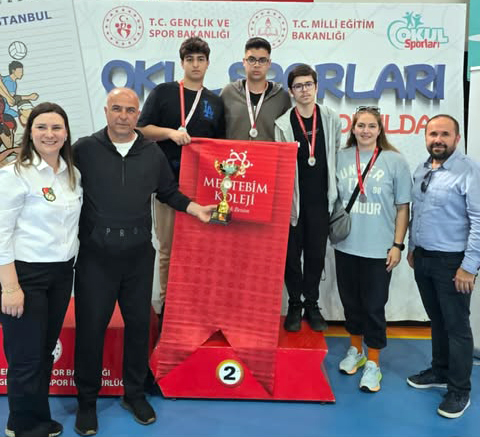 Silivri Mektebim Koleji’nden Satrançta çifte başarı