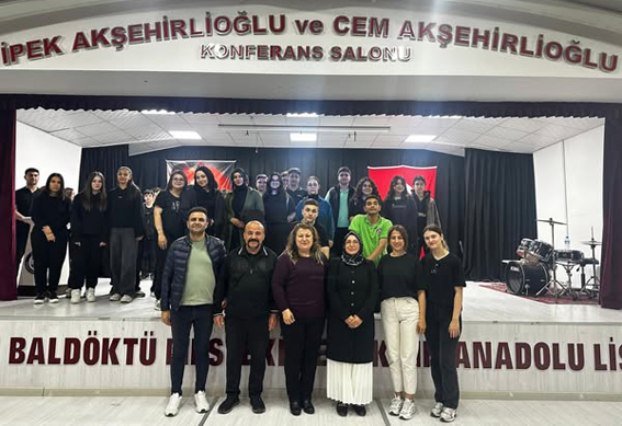 Silivri Şerife Baldöktü Lisesi'nde Hukuk Temalı Film Şenliği